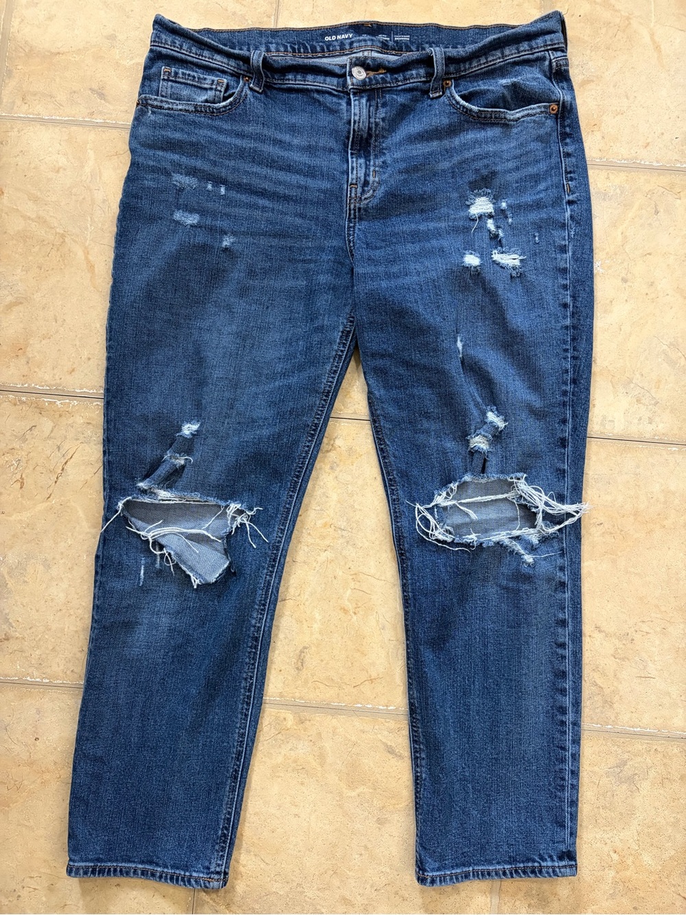 Women’s Old Navy Mid-Rise Boyfriend Distressed Jeans Cropped